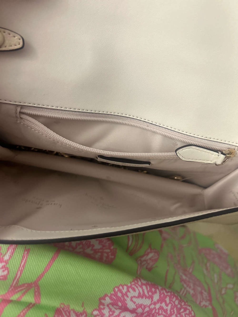 NWOT KATE SPADE floral appliqué crossbody bag. - Picture 10 of 16